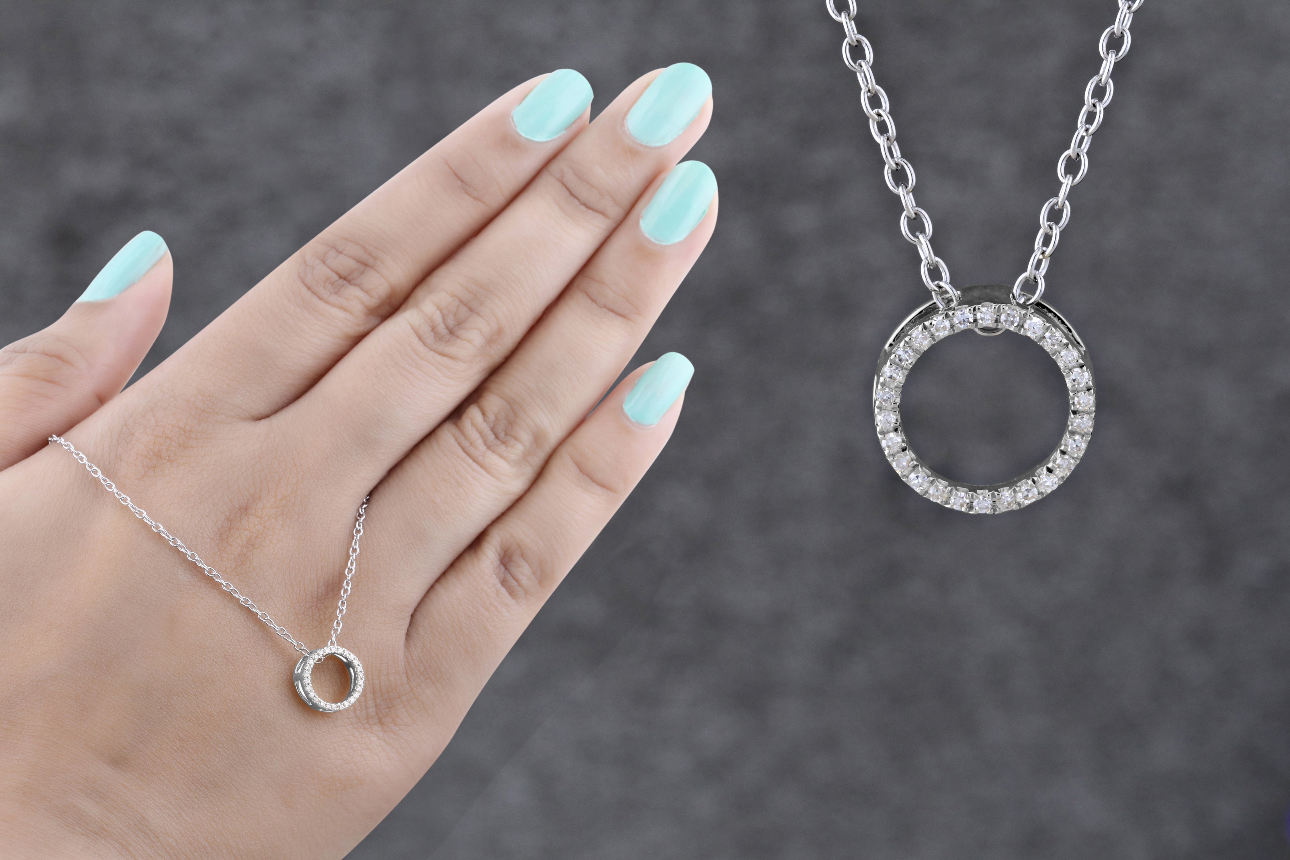 0.10 Carat (ctw) 18K Yellow Gold Round Cut White Diamond Ladies Circle Pendant (Necklace)(Silver Chain Included) 1/10 CT