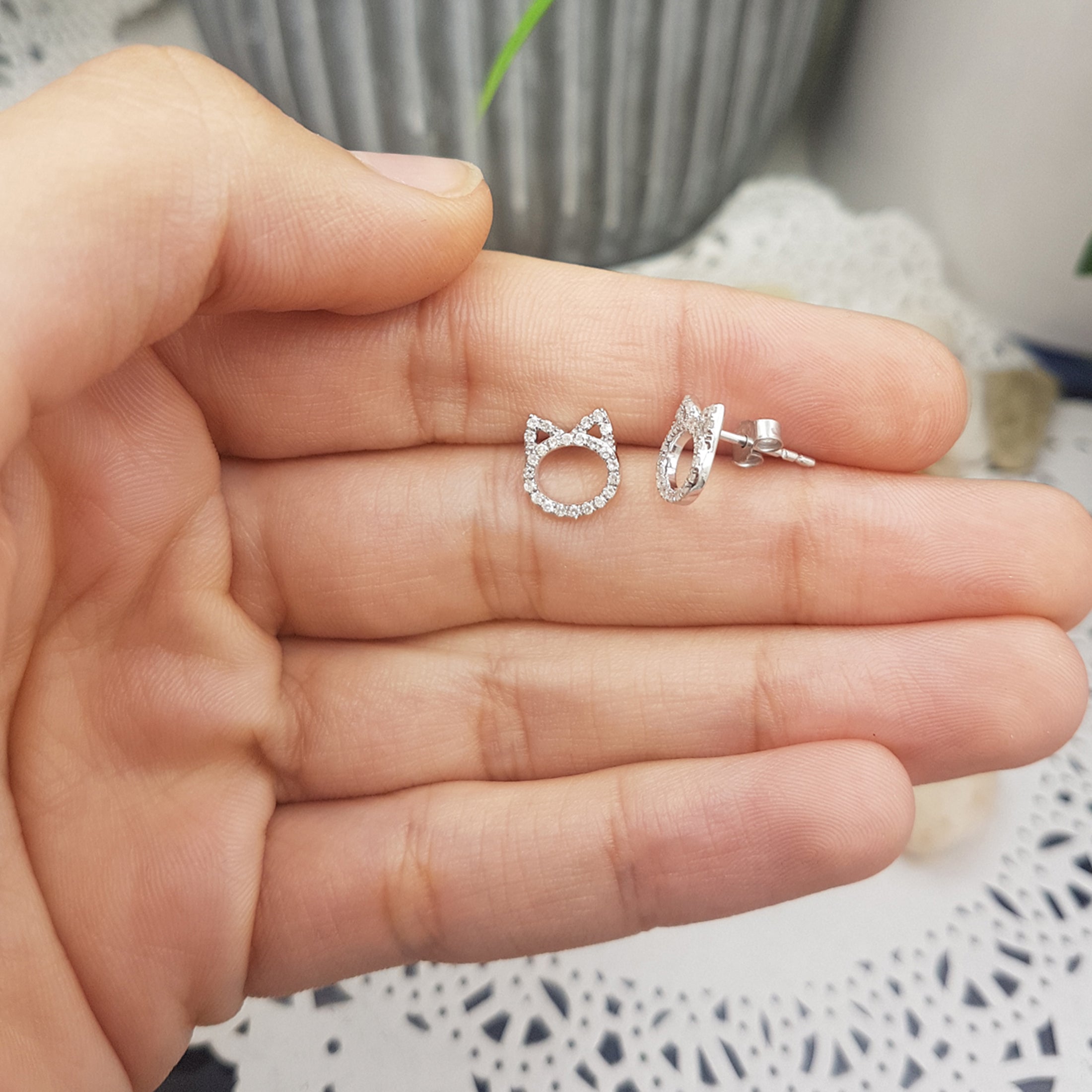 0.25 Carat (ctw) Round White Diamond Cat Ear Stud Earrings for Her (Color I-J Clarity I2-I3) in 925 Sterling Silver in Push Back