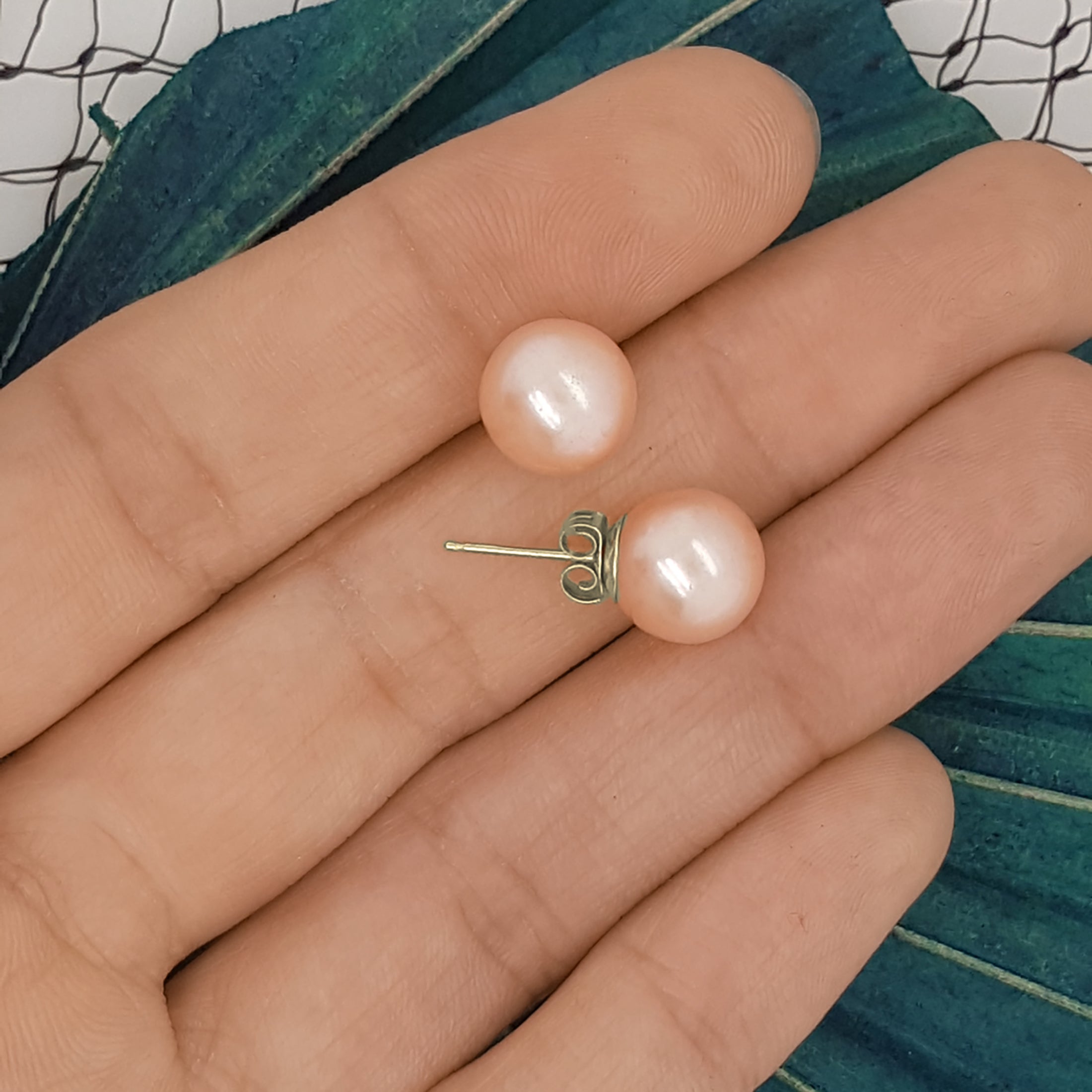 9mm Round Pink Pearl Ball Post Stud Earrings in 14K Yellow Gold in Screw Back